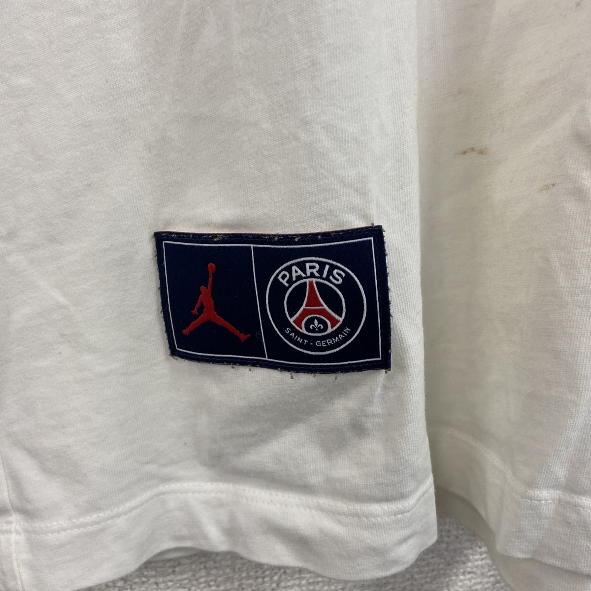 AIR JORDAN　エアジョーダン　PARIS　NIKE　ナイキ　半袖Tシャツ　デカロゴ　白　ホワイト　Lサイズ　　古着