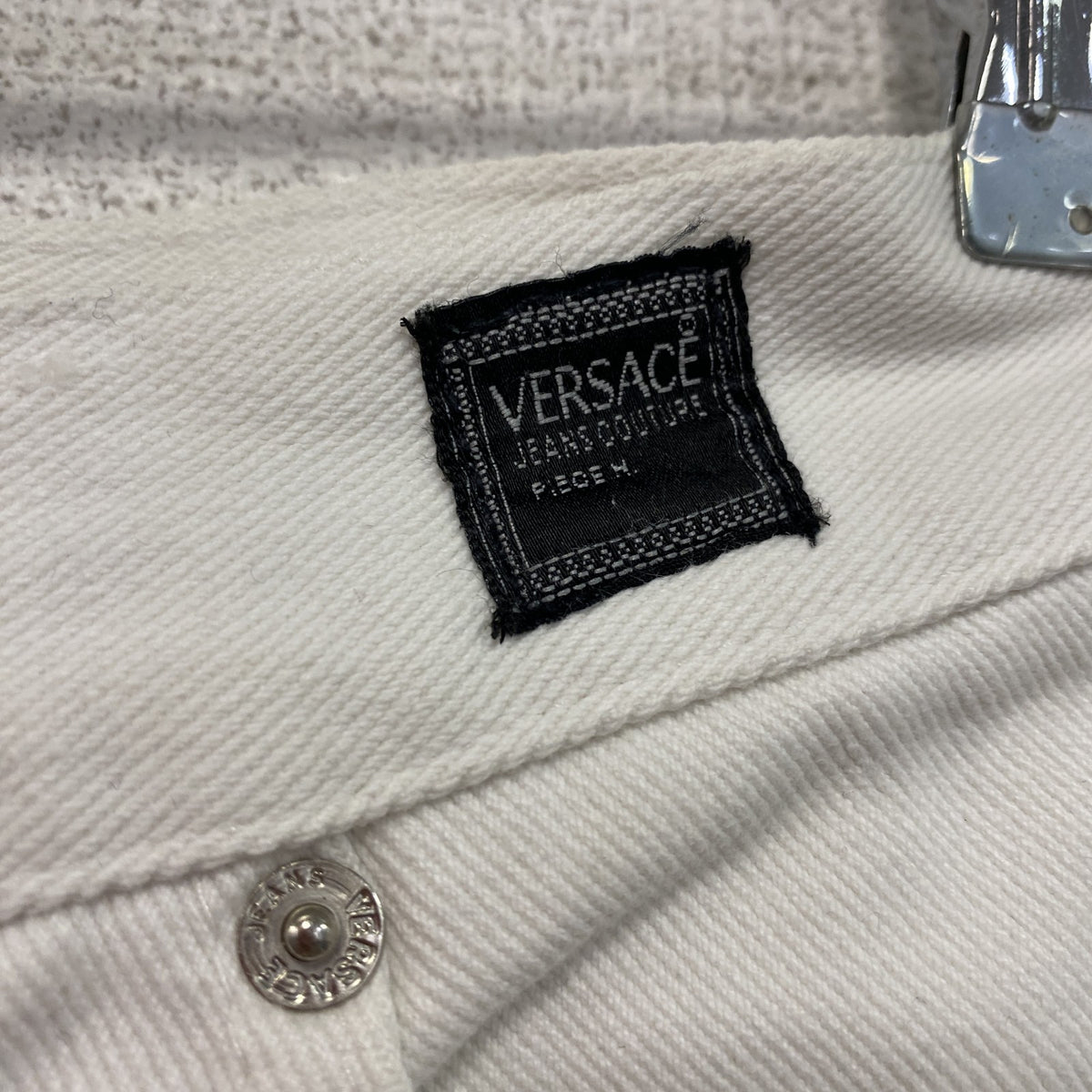 VERSACE　ヴェルサーチ　デニムパンツ/ジーンズ　ジップフライ　白　ホワイト　W30サイズ　古着