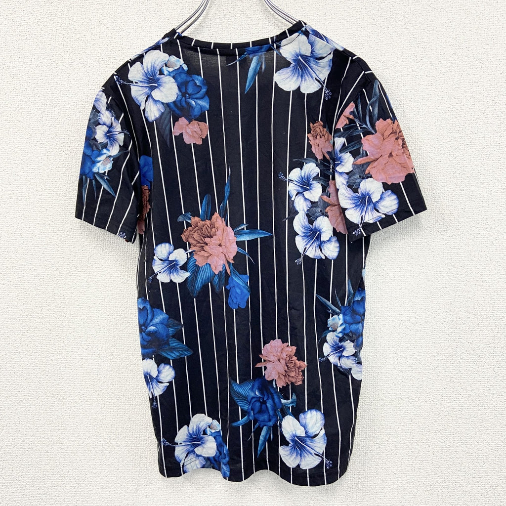 FSBN　半袖総柄プリントTシャツ　花柄　カジュアルデザイン　黒　ブラック　個性的　レトロ　クルーネック　Sサイズ　古着