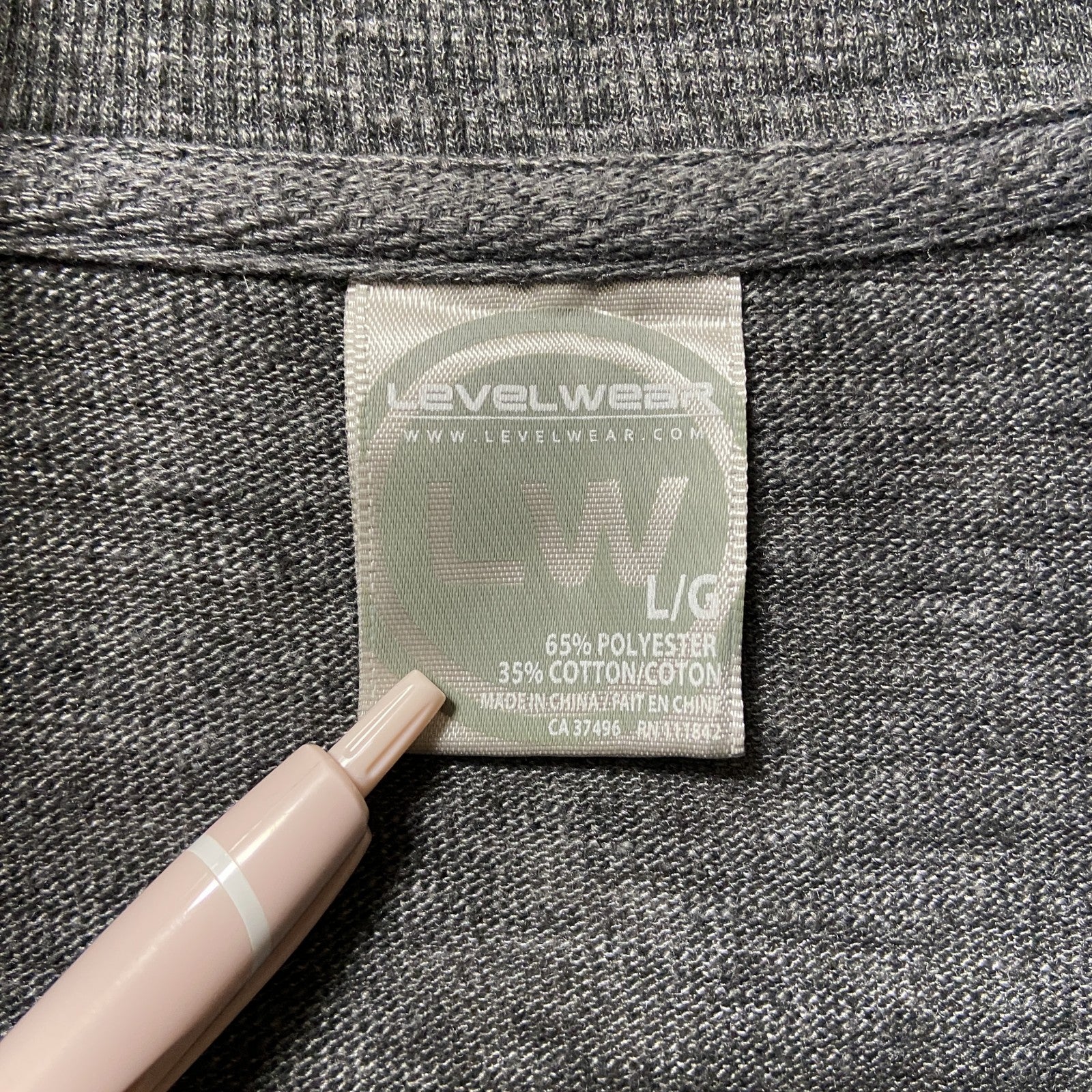 LEVELWEAR　ハーフジップスウェット/トレーナー　フェード　ワンポイント　刺繍ロゴ　ハイネック　ダークグレー　Lサイズ　古着