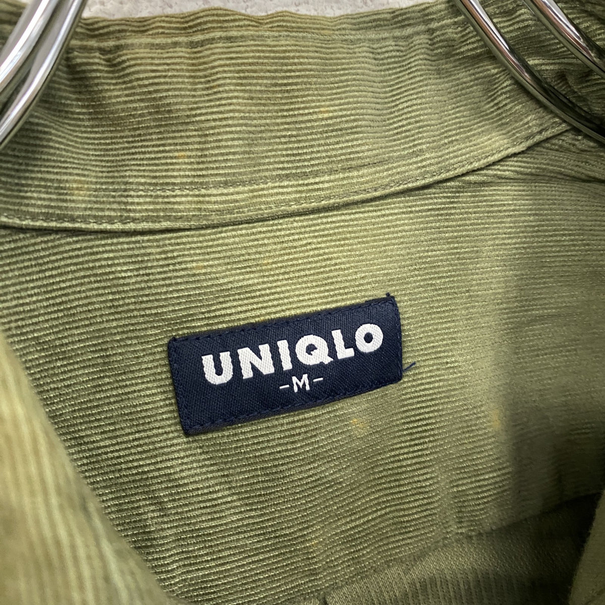 ～00s　OLD UNIQLO　オールドユニクロ　長袖コーデュロイシャツ　ボタンダウンシャツ　カーキ　Mサイズ　古着