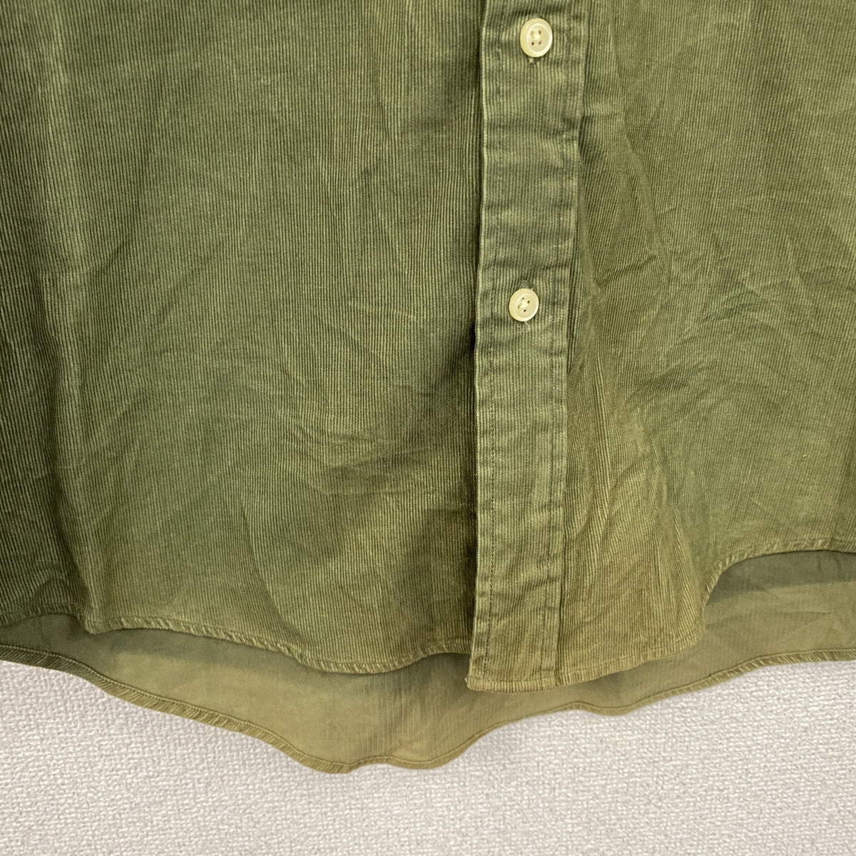 ～00s　OLD UNIQLO　オールドユニクロ　長袖コーデュロイシャツ　ボタンダウンシャツ　カーキ　Mサイズ　古着