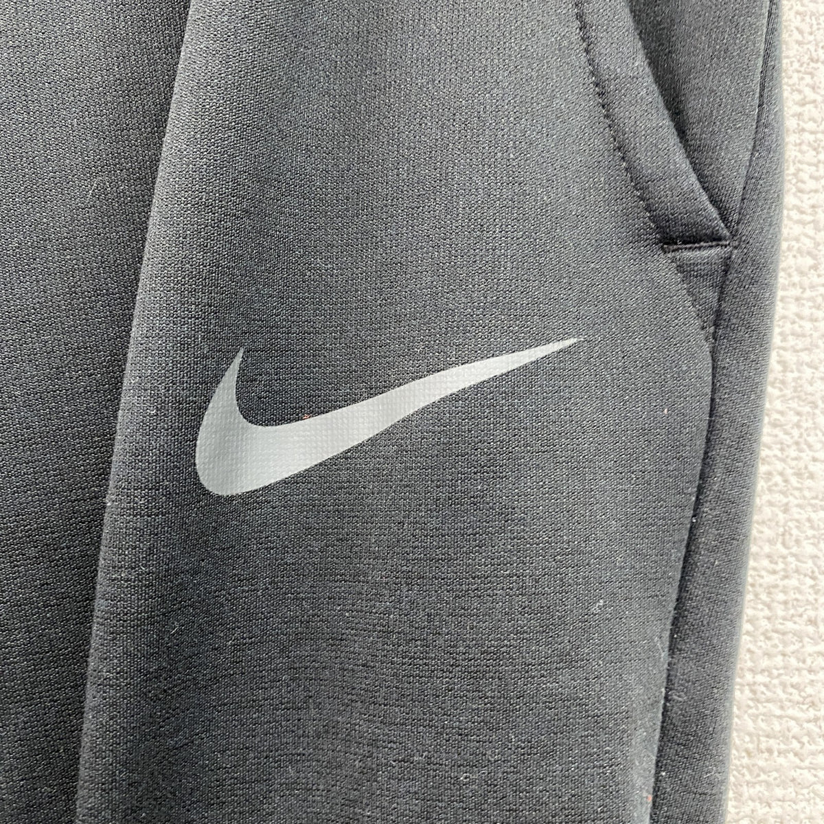 NIKE　ナイキ　DRI-Fit　スウェットパンツ　スウッシュ　ワンポイント　黒　ブラック　XLサイズ　古着