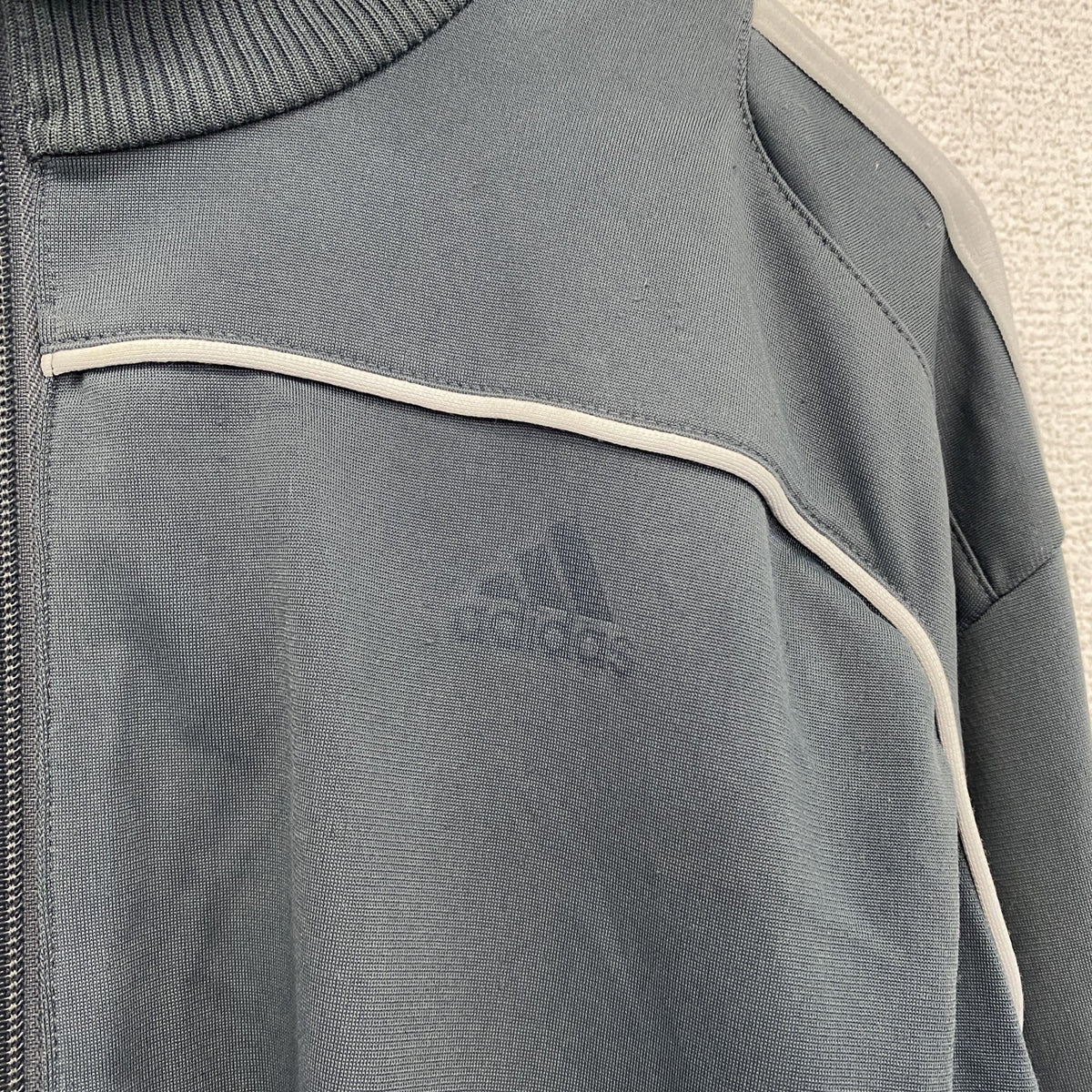 adidas　アディダス　トラックジャケット/ジャージ　灰色　グレー　古着