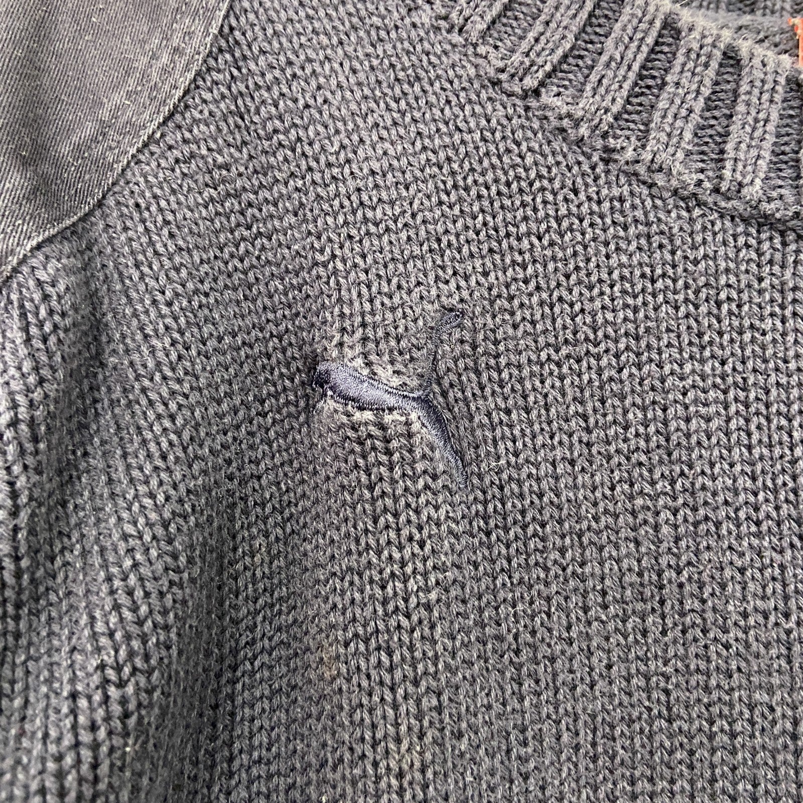 PUMA　プーマ　ニットセーター　エポレット　刺繍ロゴ　ワンポイント　紺　ネイビー　Sサイズ　古着