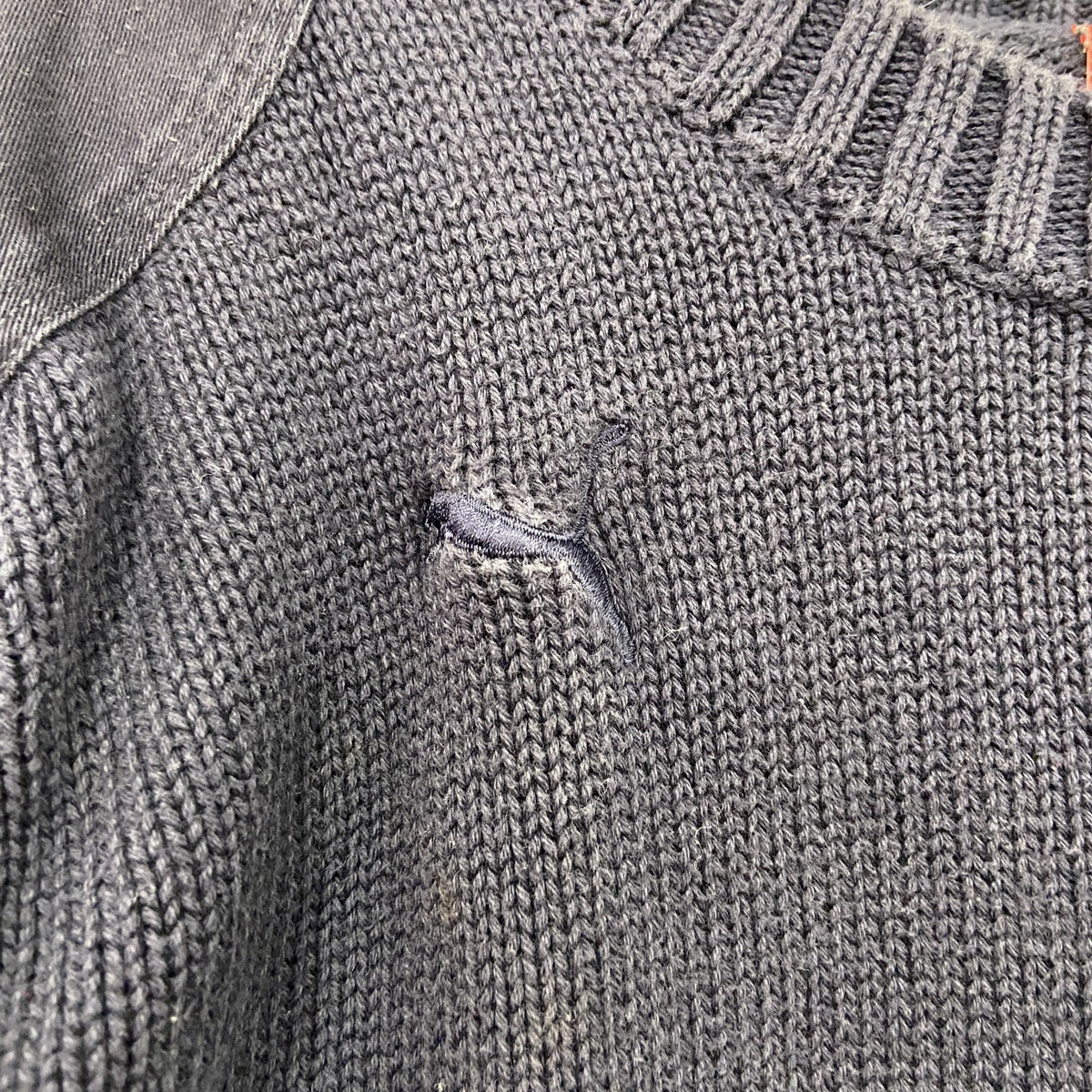 PUMA　プーマ　ニットセーター　エポレット　刺繍ロゴ　ワンポイント　紺　ネイビー　Sサイズ　古着