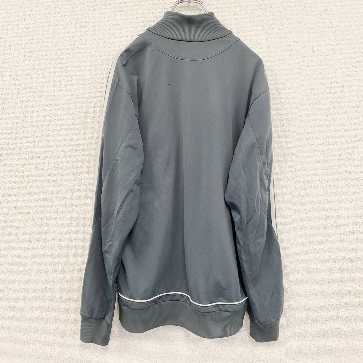 adidas　アディダス　トラックジャケット/ジャージ　灰色　グレー　古着
