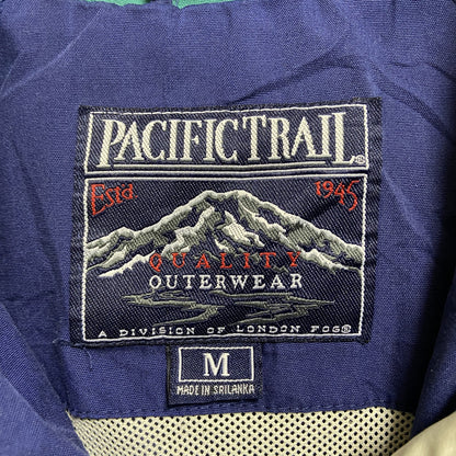 古着 used　PACIFICTRAIL 　長袖ナイロンジャケット　ジップアップアウター　フード　ネイビー　秋冬服　Mサイズ