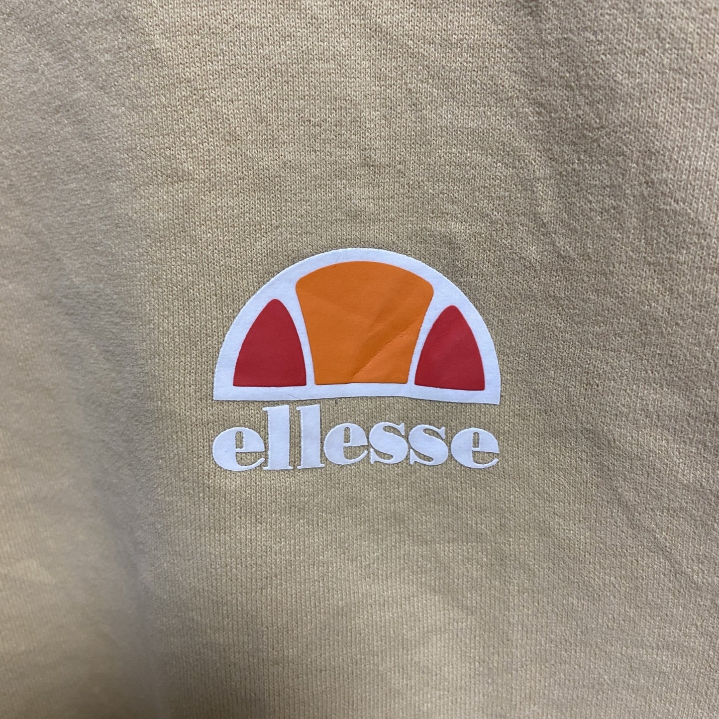 古着 used　ellesse エレッセ　長袖クルーネックワンポイントロゴプリントスウェット　トレーナー　ベージュ　EU38サイズ