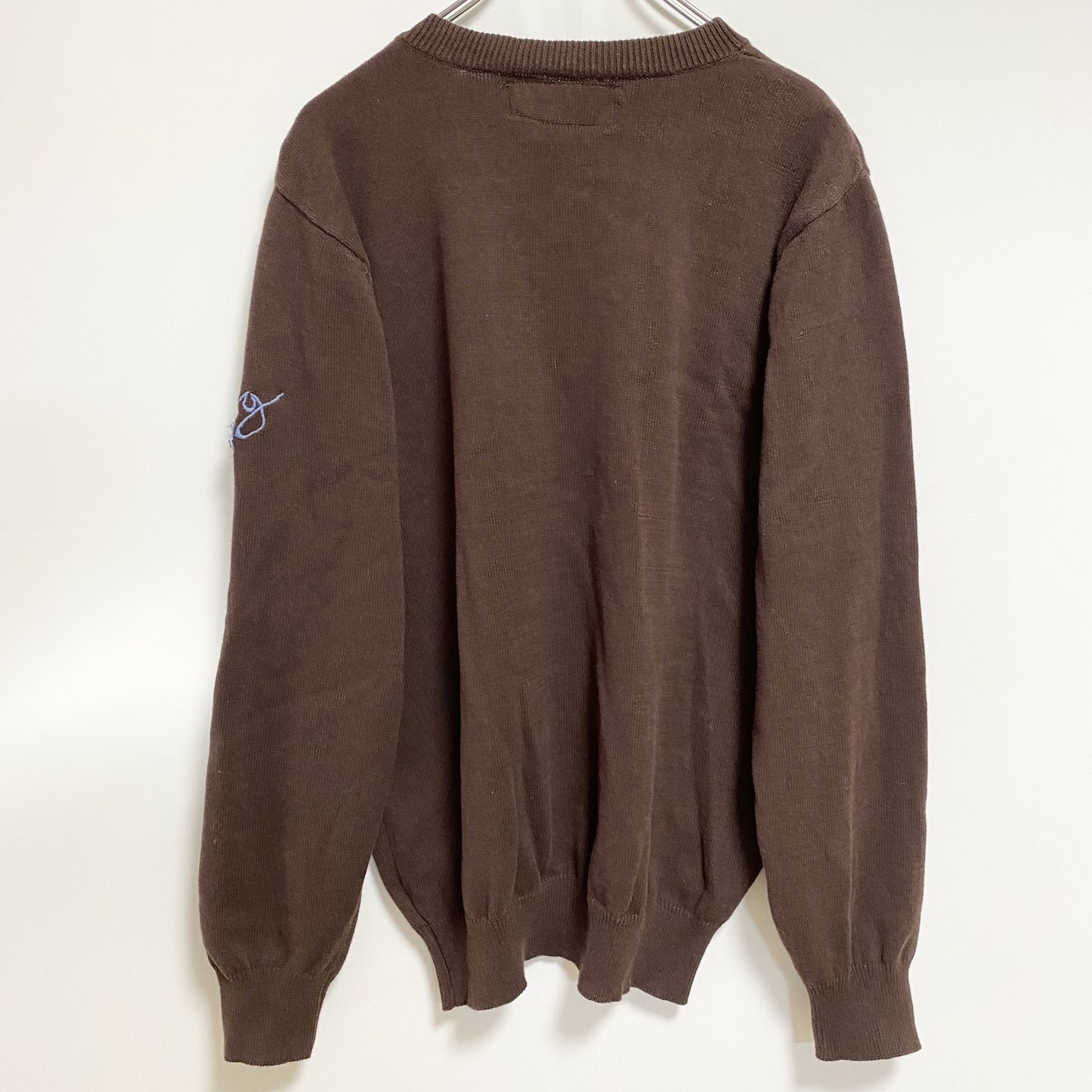 古着 used　Billabong　ビラボン　長袖ワンポイント刺繍ニット　セーター　Vネック　茶色　ブラウン　秋冬服　Lサイズ