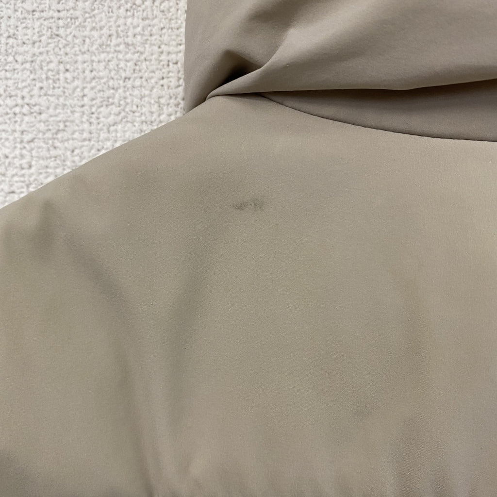 NATURAL BEAUTY　ナチュラルビューティー　ダウンコート　ダウン90%　比翼仕立て　ベージュ　38サイズ ダウンアウター メンズ ポリエステル 古着