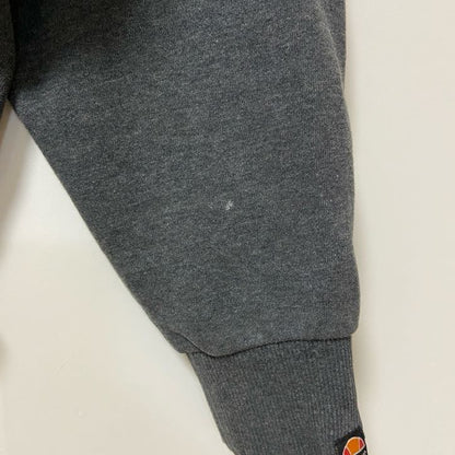 古着 used　ellesse エレッセ　長袖ワンポイントロゴスウェット　トレーナー　秋冬服　ダークグレー　Lサイズ