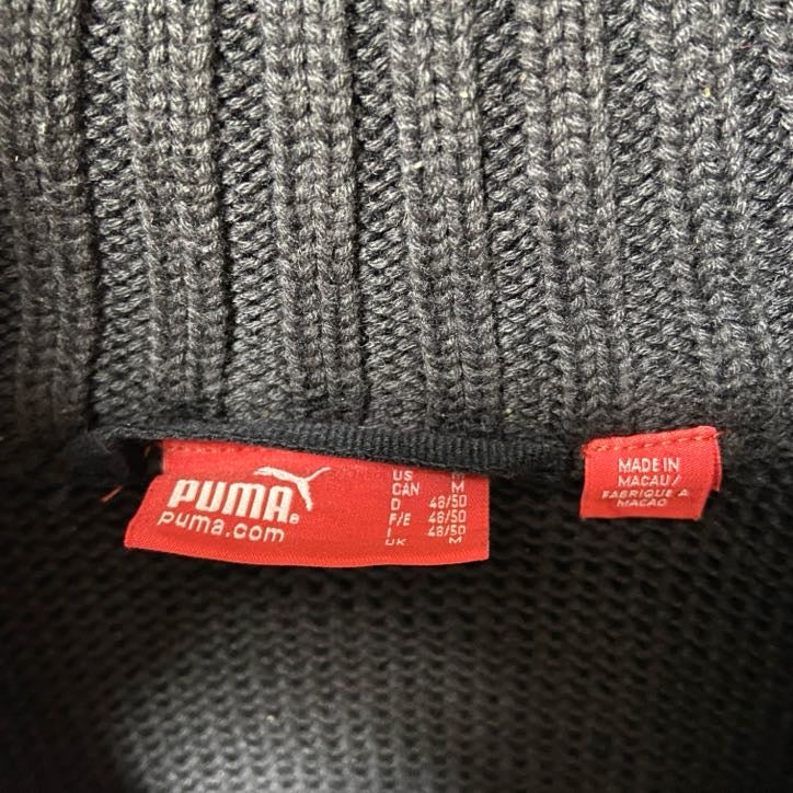 古着 used　puma プーマ　長袖デザインニット　セーター　ワンポイント刺繍　秋冬服　ハイネック　Mサイズ