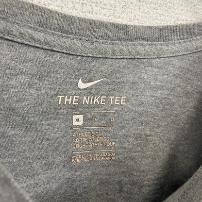 古着 used　NIKE ナイキ　半袖プリントTシャツ　バスケットボール　スウッシュロゴ　グレー　クルーネック　XLサイズ