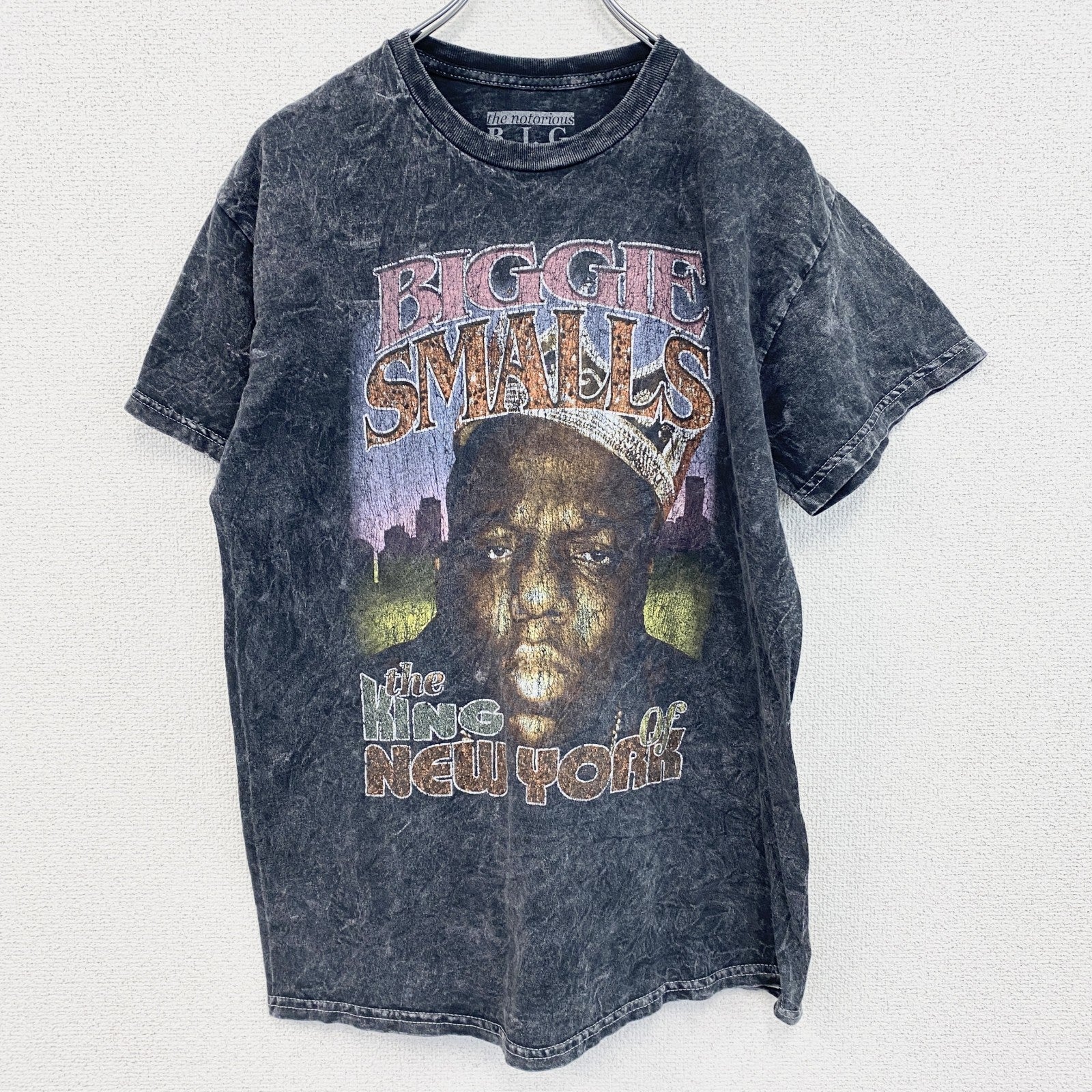 半袖プリントTシャツ　ノートリアスB.I.G　クルーネック　レトロデザイン　灰色　ダークグレー　Mサイズ　古着