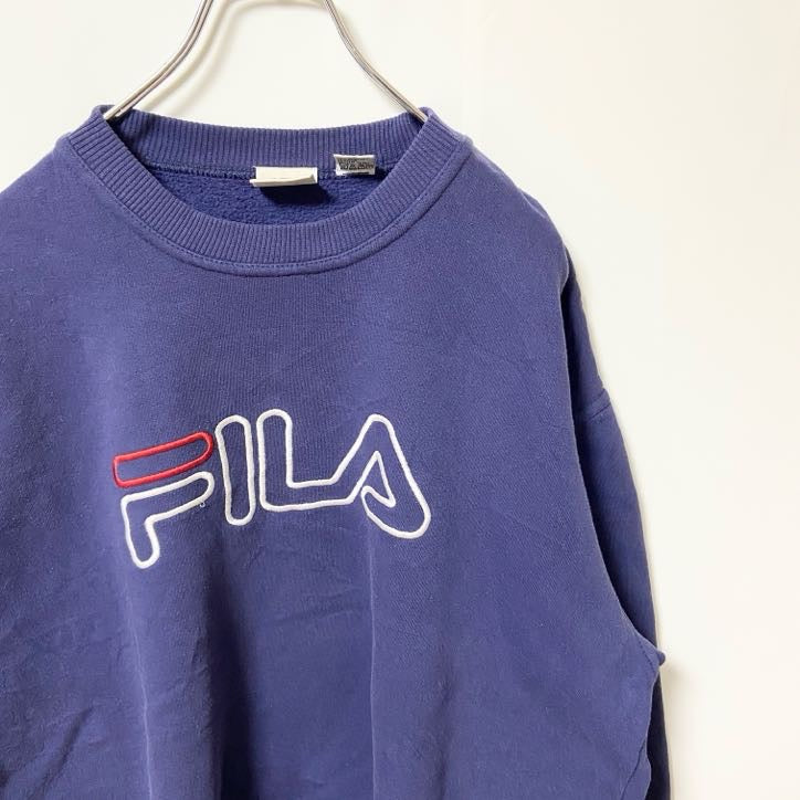 古着 used　FILA フィラ　90s　長袖ロゴ刺繍スウェット　トレーナー　ネイビー　クルーネック　秋冬服　Mサイズ