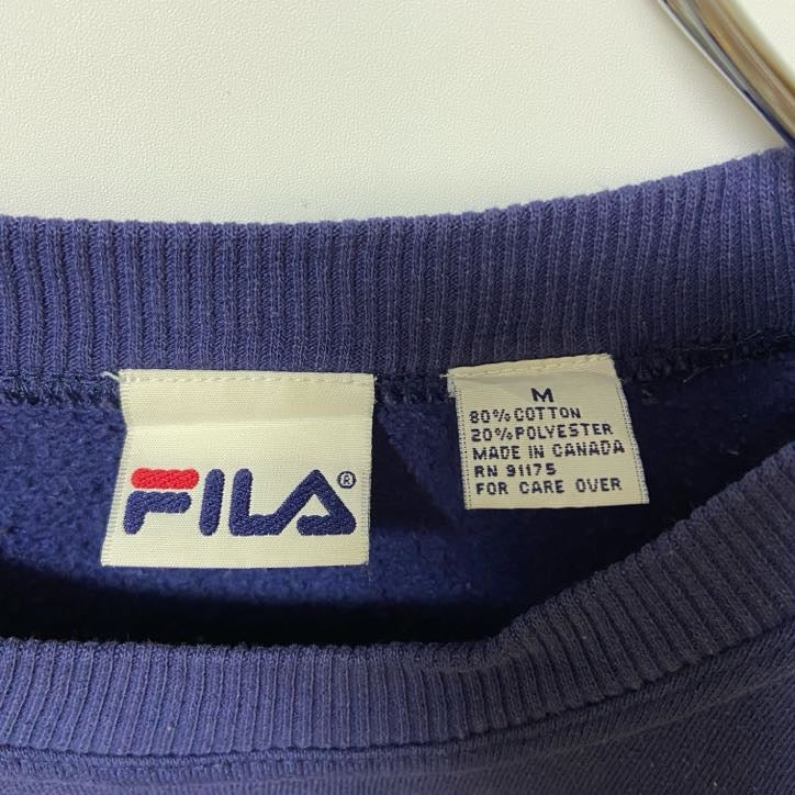 古着 used　FILA フィラ　90s　長袖ロゴ刺繍スウェット　トレーナー　ネイビー　クルーネック　秋冬服　Mサイズ