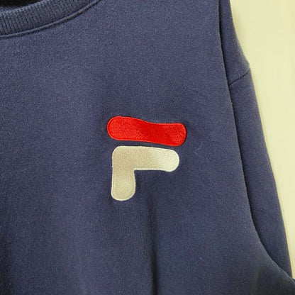 古着 used　FILA フィラ　長袖ワンポイントロゴ刺繍スウェット　トレーナー　ネイビー　クルーネック　秋冬服　XLサイズ