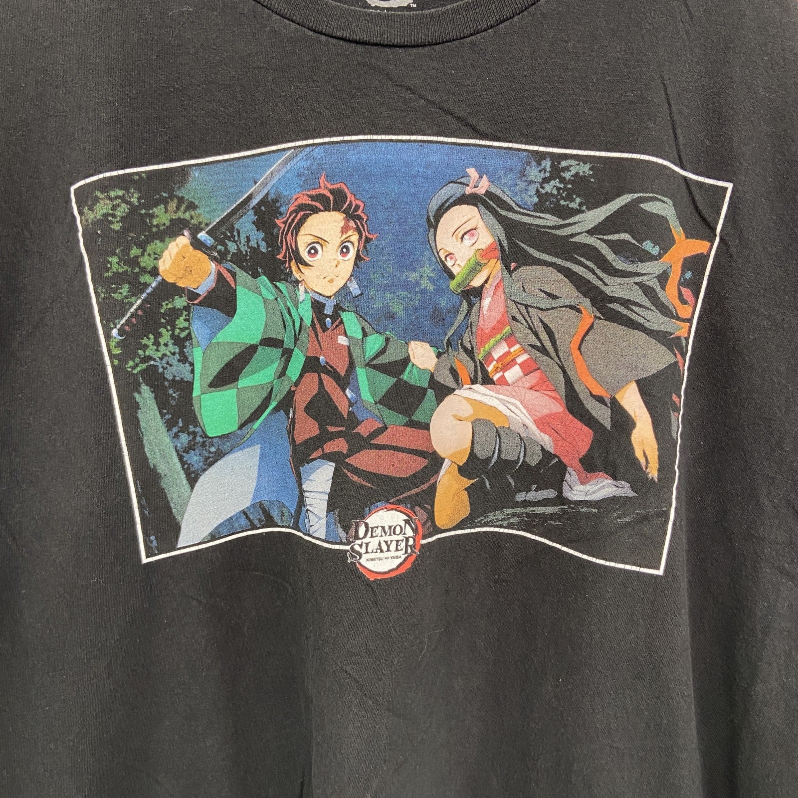 DEMON SLAYER　半袖アニメプリントTシャツ　鬼滅の刃　黒　ブラック　クルーネック　レトロ　Lサイズ　古着