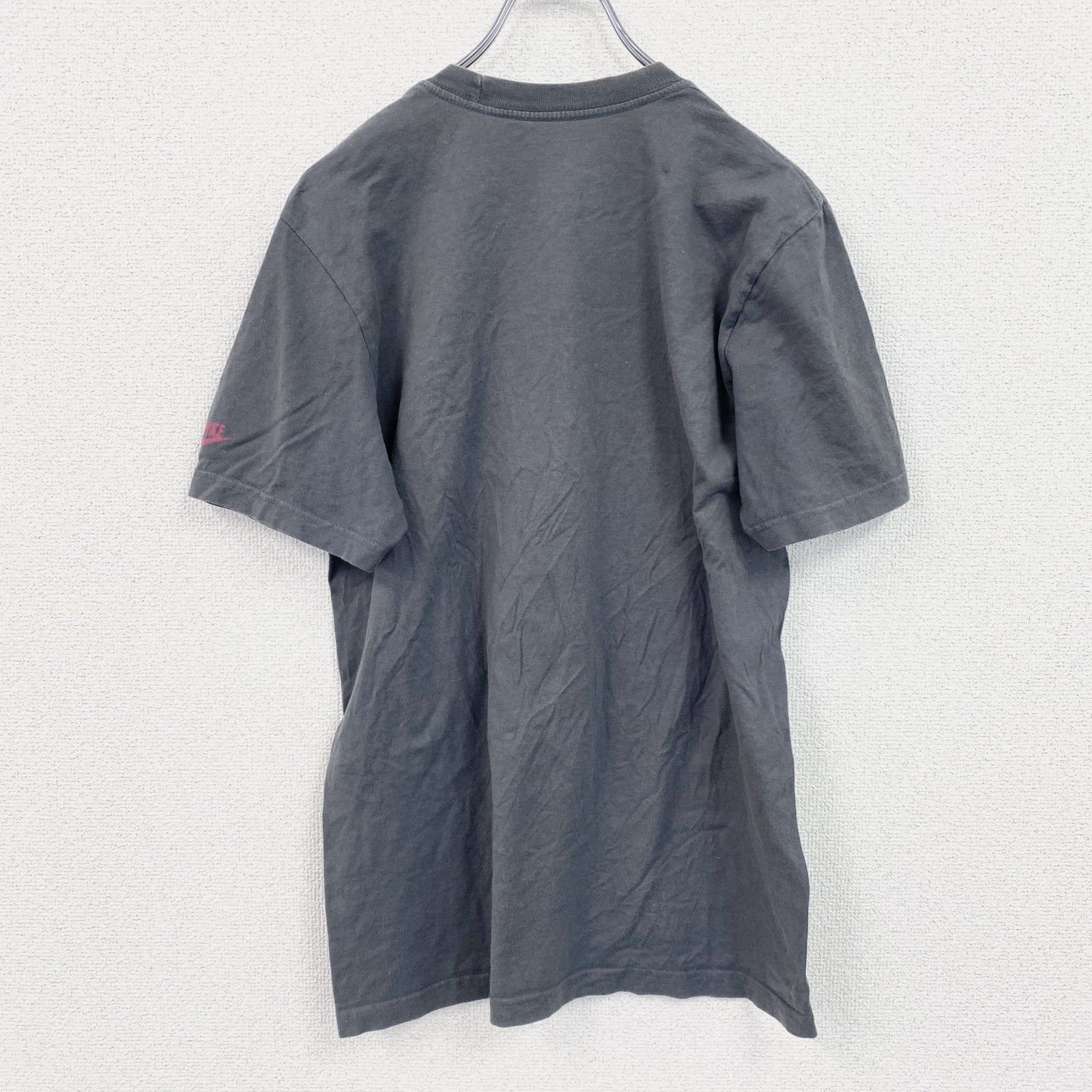 ナイキ　NIKE　半袖プリントTシャツ　スニーカー　灰色　グレー　クルーネック　レトロデザイン　Sサイズ　古着