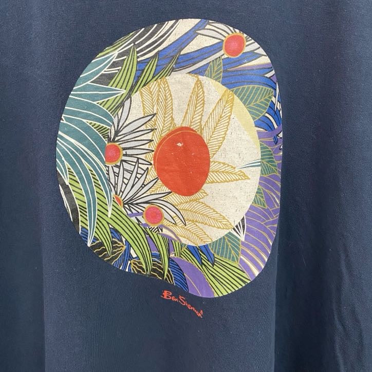 　半袖プリントTシャツ　葉っぱ　リーフ　花　フラワー　紺　ネイビー　レトロデザイン　クルーネック　XLサイズ　古着