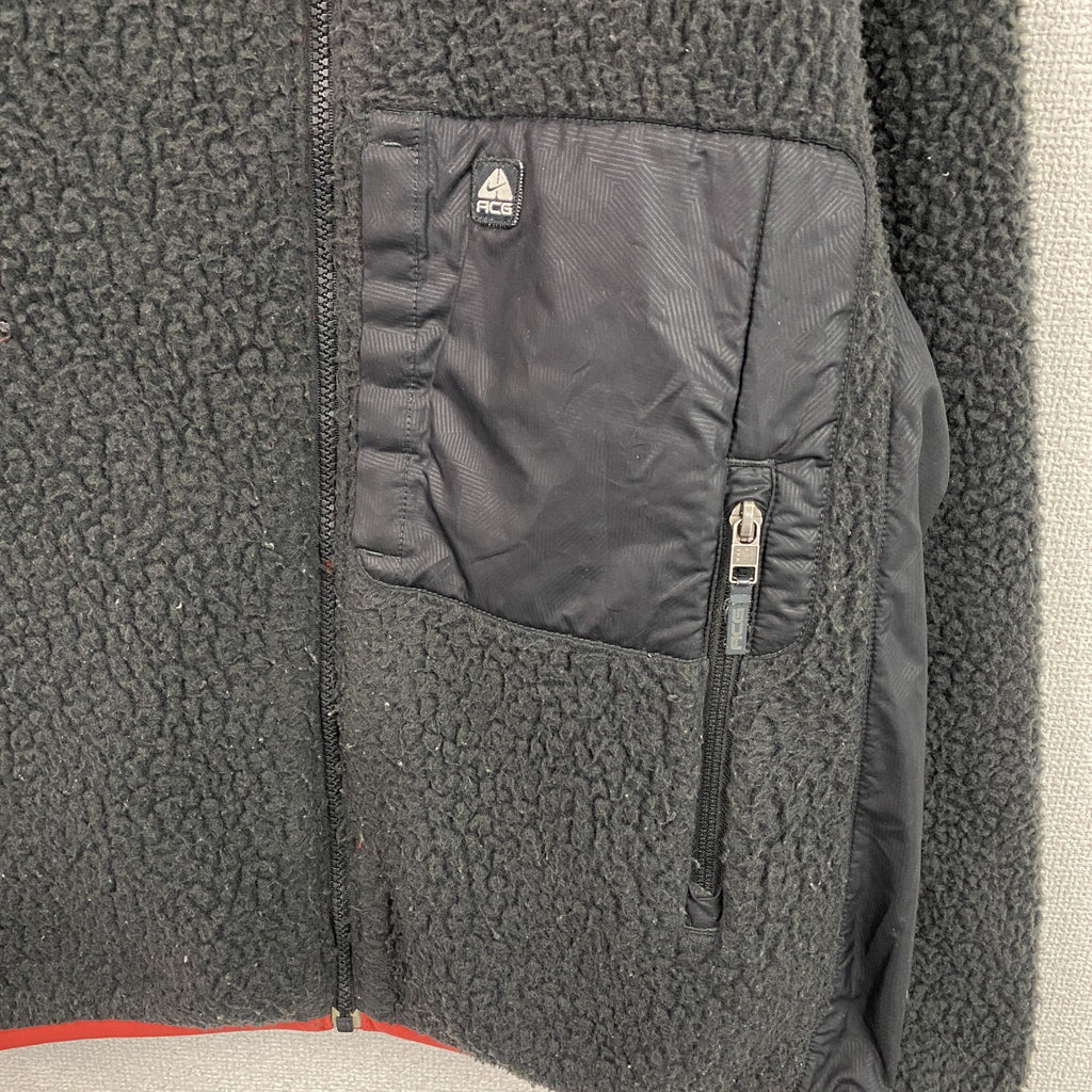 NIKE ACG　ナイキエーシージー　フルジップフリースジャケット/ボアジャケット　リバーシブル　黒　ブラック　赤　レッド　Mサイズ　古着