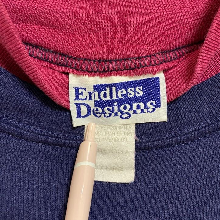 古着 used　EndlessDesigns　長袖重ね着風プリントスウェット　トレーナー　熊　アメリカ　ネイビー　XLサイズ