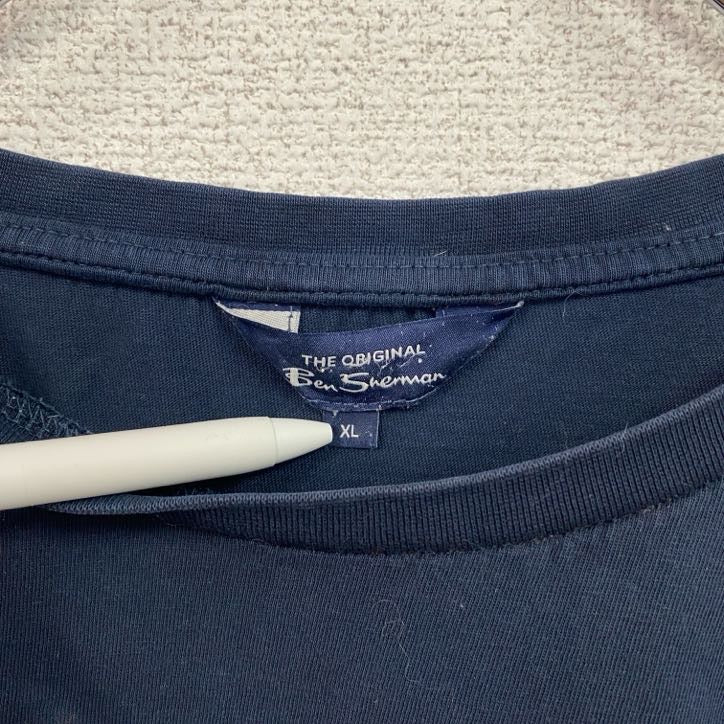 　半袖プリントTシャツ　葉っぱ　リーフ　花　フラワー　紺　ネイビー　レトロデザイン　クルーネック　XLサイズ　古着