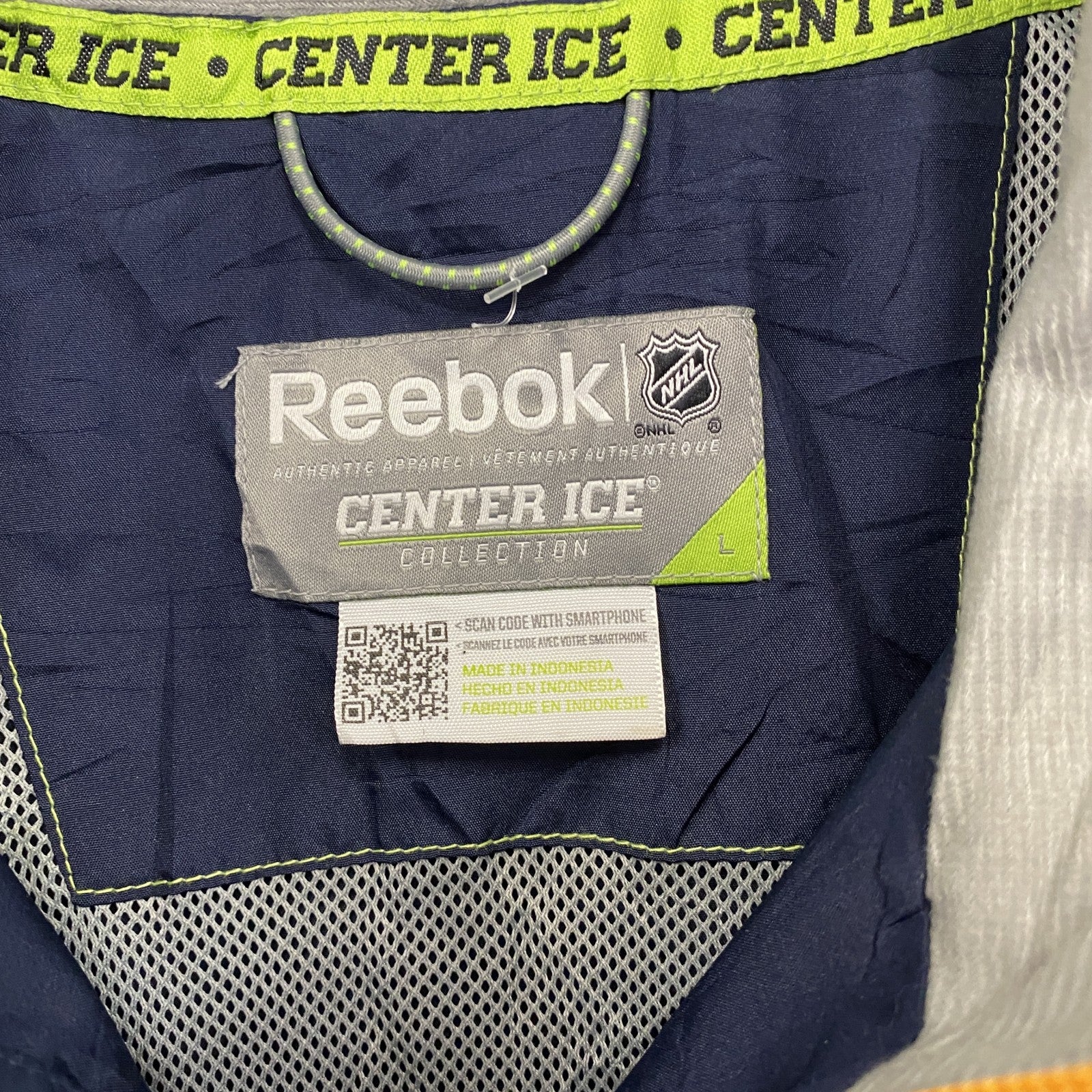 Reebok　リーボック　バッファローセイバーズ　ウインドブレーカー　フルジップジャケット　紺　ネイビー　Lサイズ　古着
