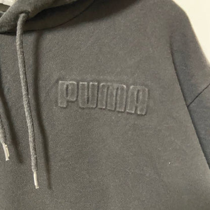 古着 used　puma プーマ　長袖パーカー　スウェット　ワンポイントロゴ　黒　ブラック　シンプル　無地　Mサイズ