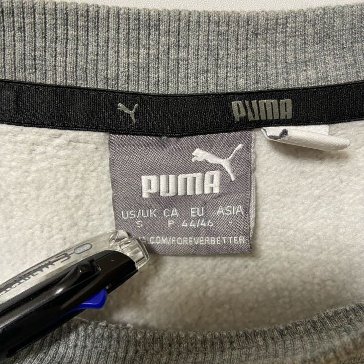 puma　プーマ　スウェット/トレーナー　デカロゴ　チェックロゴ　ストリート　スポーツミックス　クルーネック　灰色　グレー　Sサイズ　古着