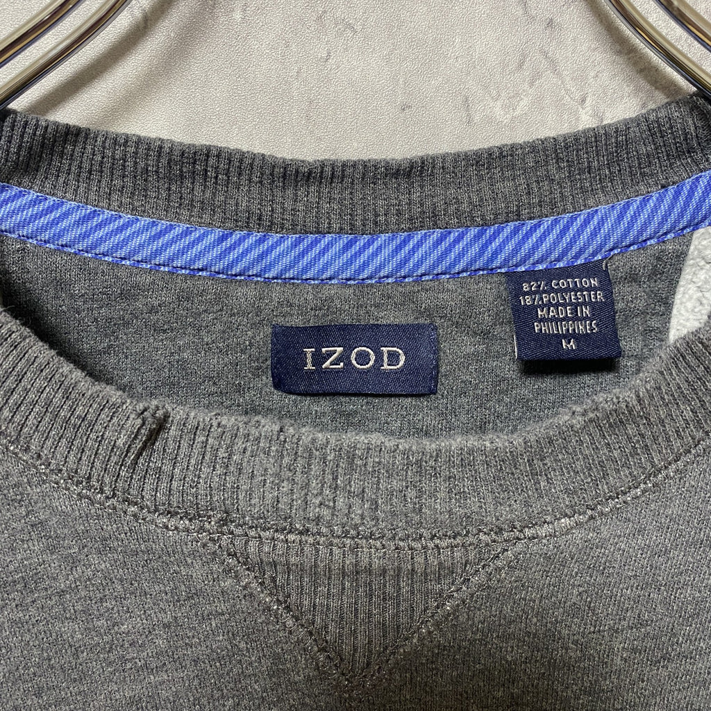 IZOD アイゾッド　長袖ワンポイントロゴ刺繍スウェット　トレーナー　Vガゼット　グレー　灰色　秋冬服　Mサイズ　古着