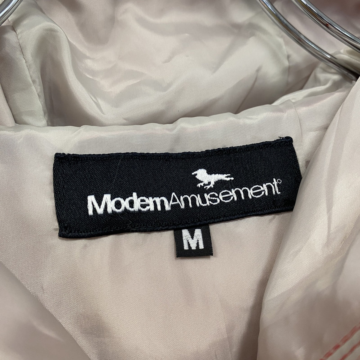 Modern Amusement　モダンアミューズメント　マウンテンパーカー/フーディー　比翼仕立て　4つポケット　赤　レッド　ベージュ　Mサイズ　古着