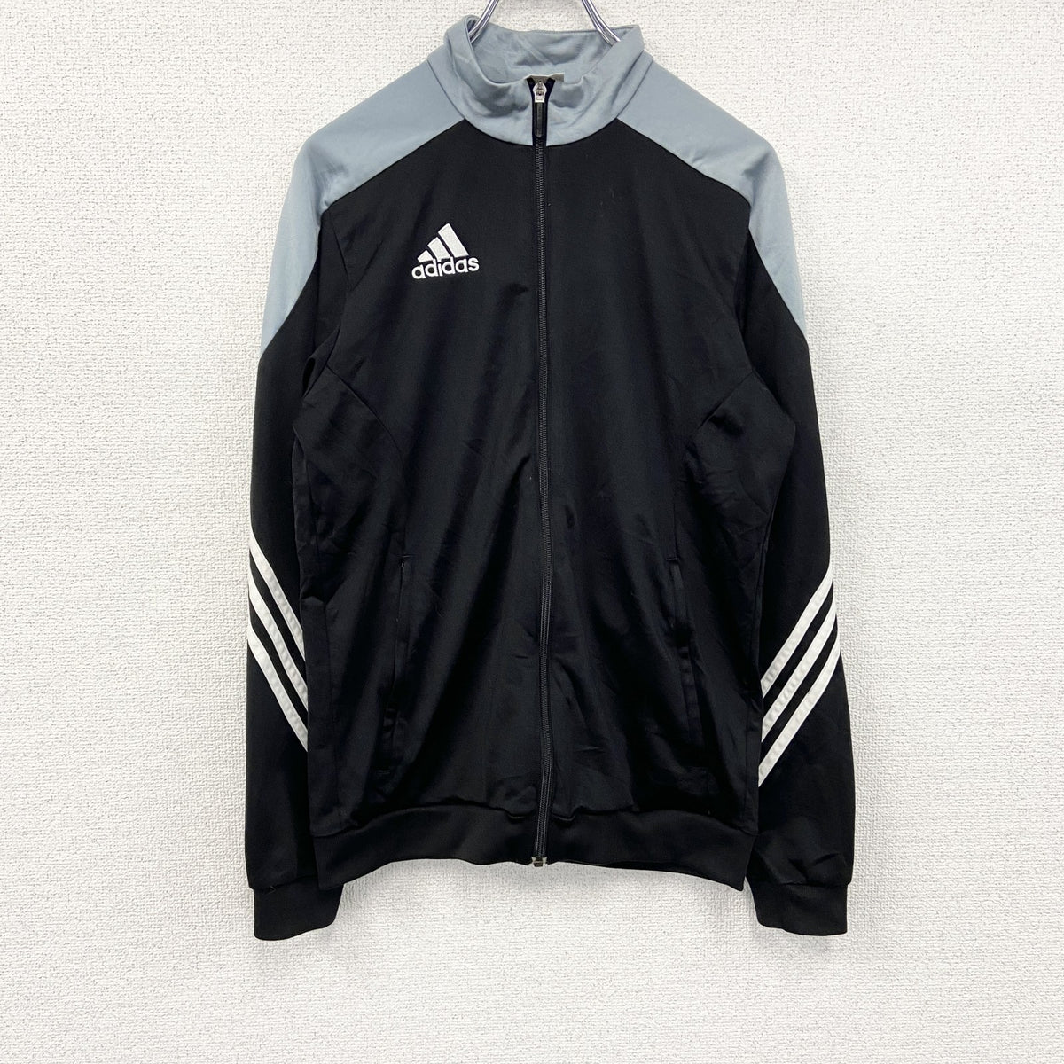 adidas　アディダス　トラックジャケット/ジャージ　パフォーマンスロゴ　黒　ブラック　Sサイズ　古着
