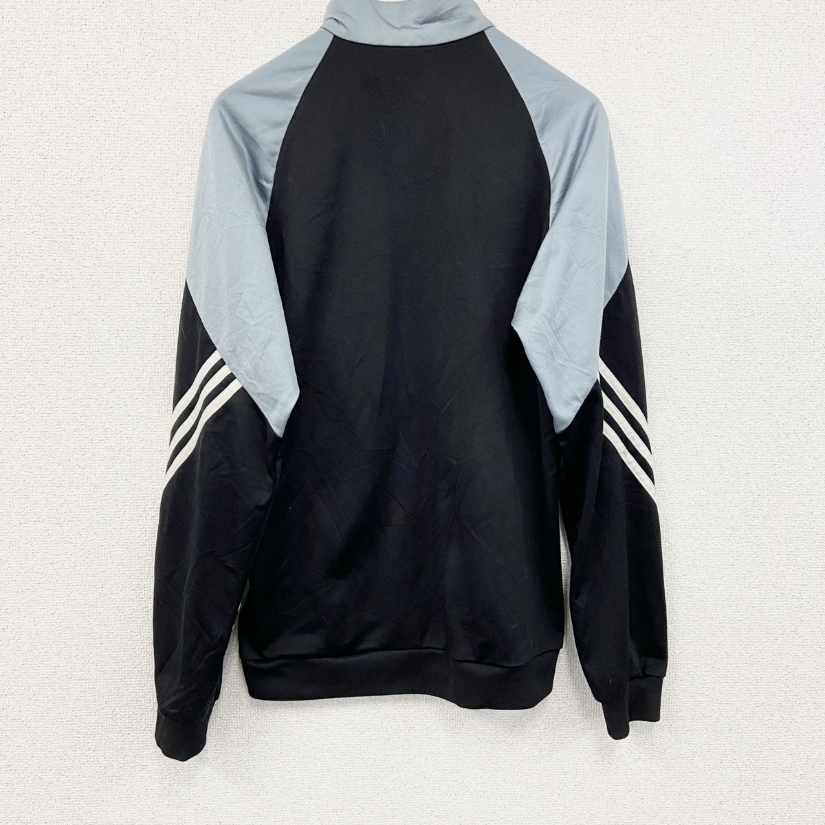 adidas　アディダス　トラックジャケット/ジャージ　パフォーマンスロゴ　黒　ブラック　Sサイズ　古着