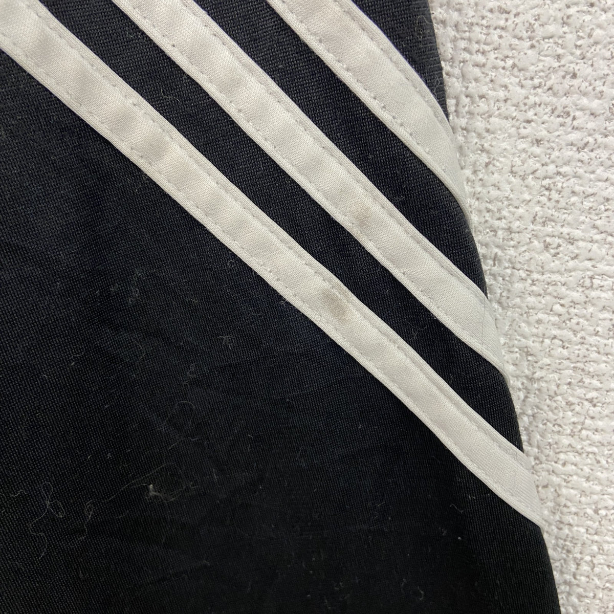 adidas　アディダス　トラックジャケット/ジャージ　パフォーマンスロゴ　黒　ブラック　Sサイズ　古着
