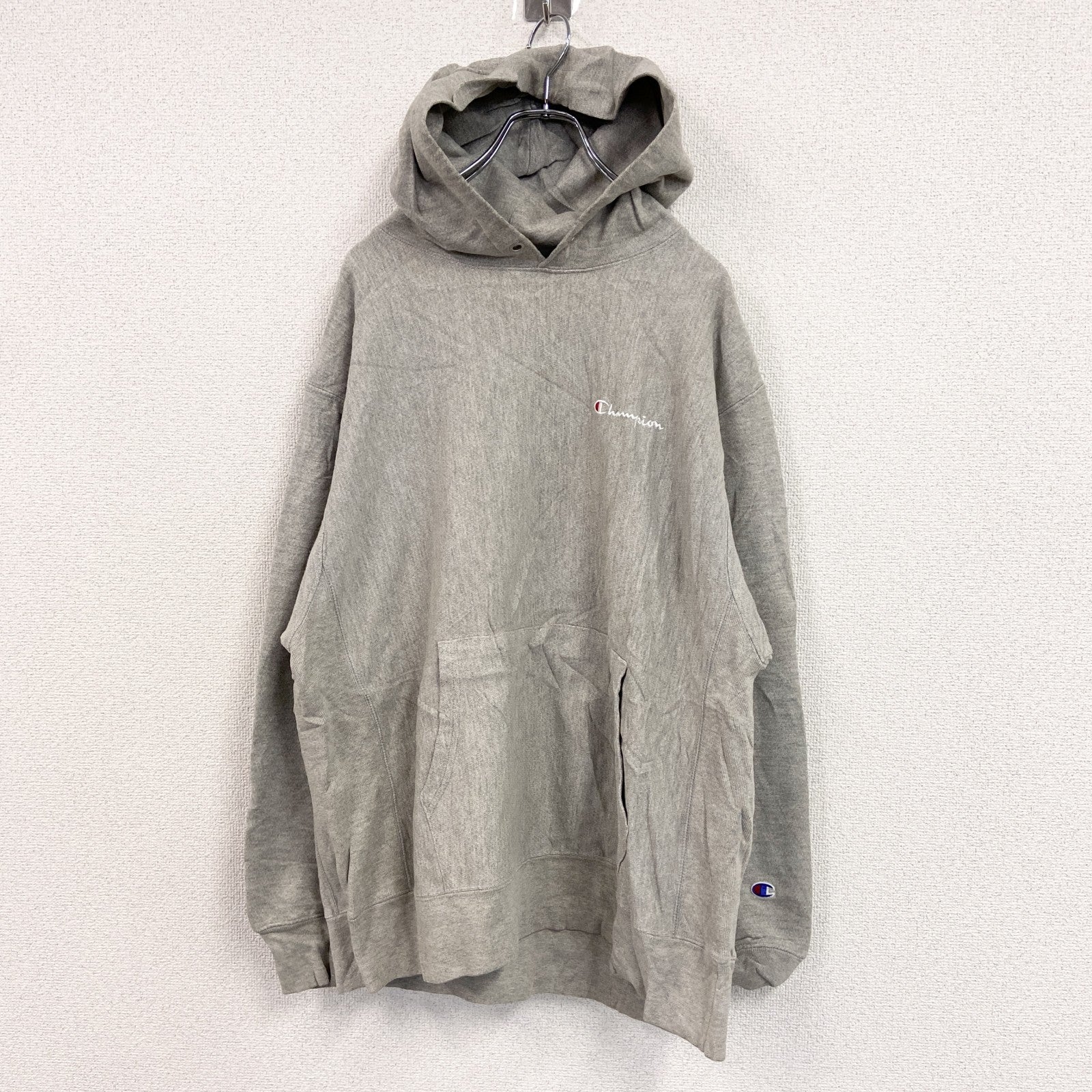 Champion　チャンピオン　リバースウィーブ　スウェットパーカー/フーディー　刺繍ロゴ　ワンポイント　現行　グレー　灰色　XLサイズ トレーナー スウェットトップス フード付き 古着