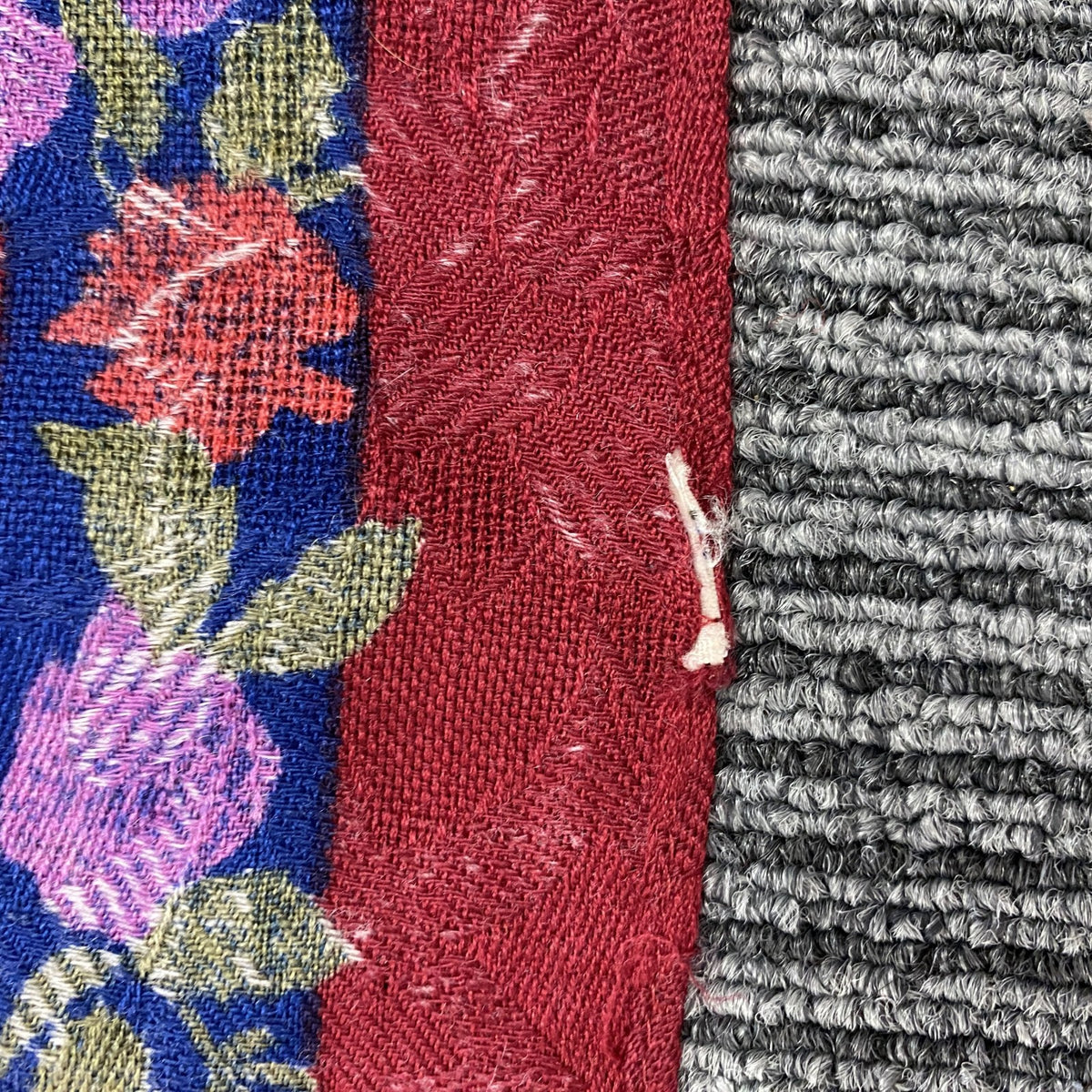 Yves Saint Laurent　イヴサンローラン　スカーフ　花柄　マルチカラー　古着