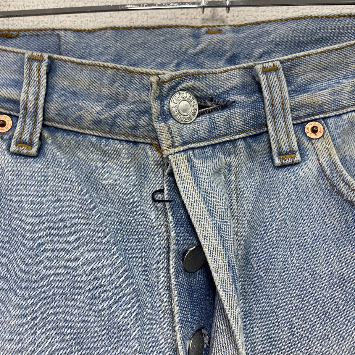 Levi's　リーバイス　501　デニムパンツ/ジーンズ　ボタンフライ　インディゴ　W31サイズ メンズ コットン 古着