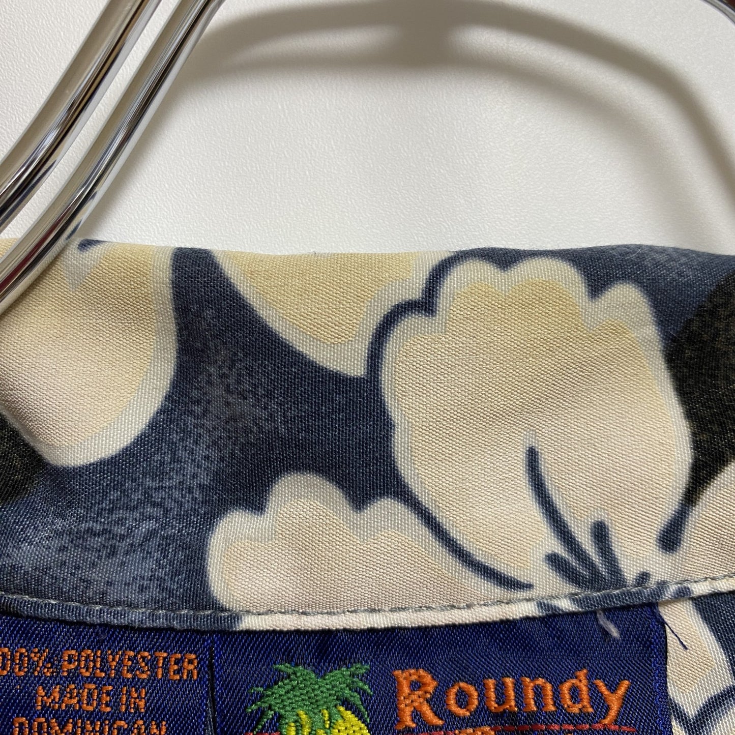 古着 used　RoundyBay　半袖開襟アロハシャツ　オープンカラーシャツ　花柄　総柄　ネイビー　春夏服　Lサイズ