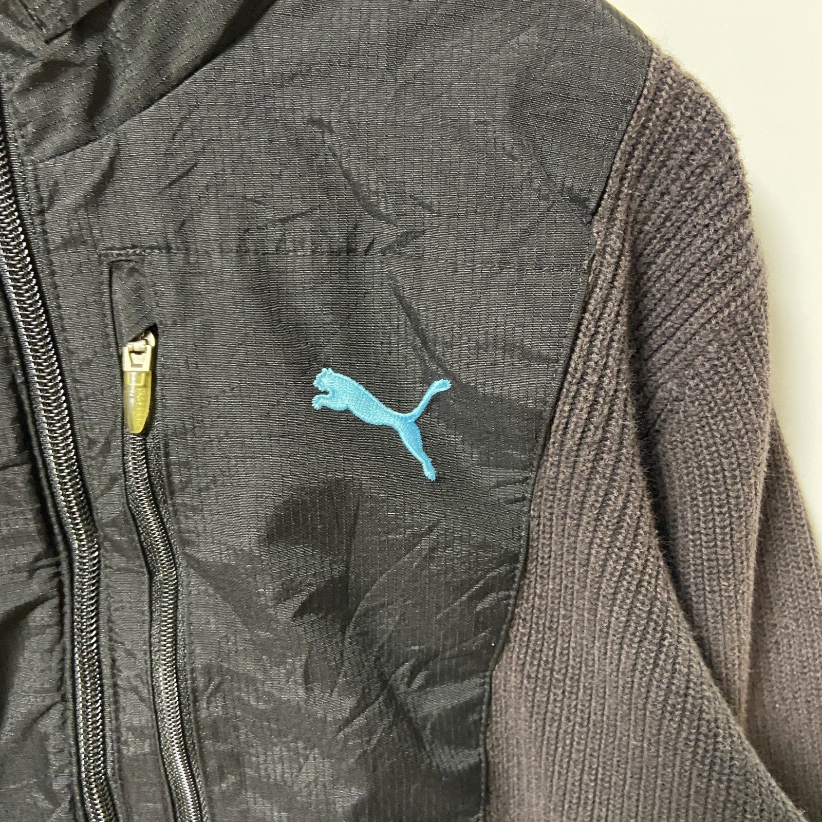 puma　プーマ　フルジップニットセーター　異素材切り替え　ワンポイント　刺繍ロゴ　Sサイズ　古着