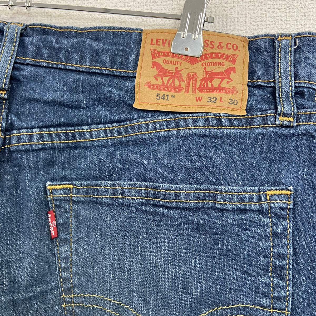 Levi’s　リーバイス　541　デニムパンツ/ジーンズ　ジップフライ　縦落ち　インディゴ　W32サイズ　古着