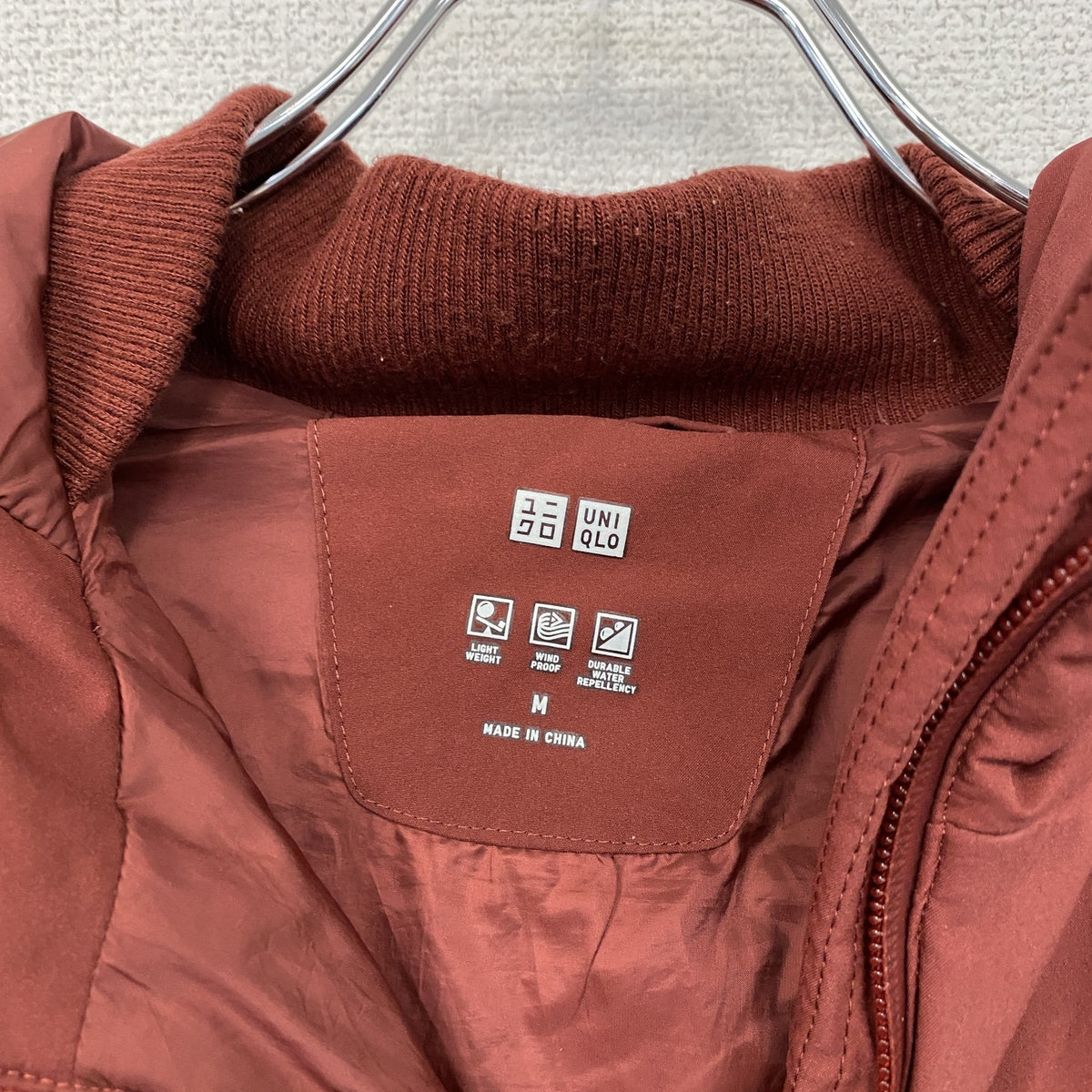 UNIQLO　ユニクロ　シームレスダウンパーカ　ダウン90%　ボルドー　Mサイズ　古着