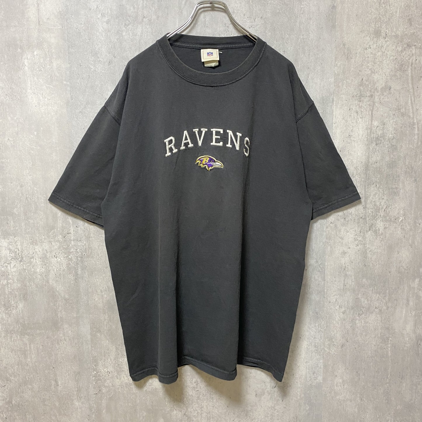 古着 used　NFL　RAVENS　レイブンズ　半袖オフィシャル刺繍Ｔシャツ　フットボール　黒　ブラック　ビッグシルエット