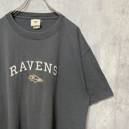 古着 used　NFL　RAVENS　レイブンズ　半袖オフィシャル刺繍Ｔシャツ　フットボール　黒　ブラック　ビッグシルエット