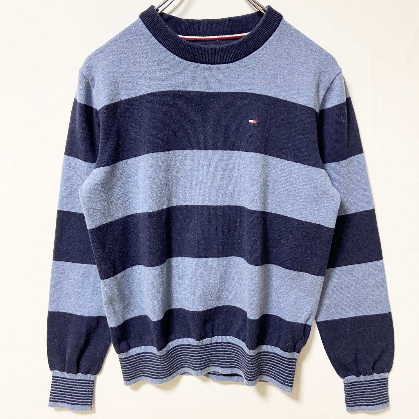 古着 used　TOMMY HILFIGER トミーヒルフィガー　長袖ボーダーニット　セーター　ワンポイントロゴ　XSサイズ