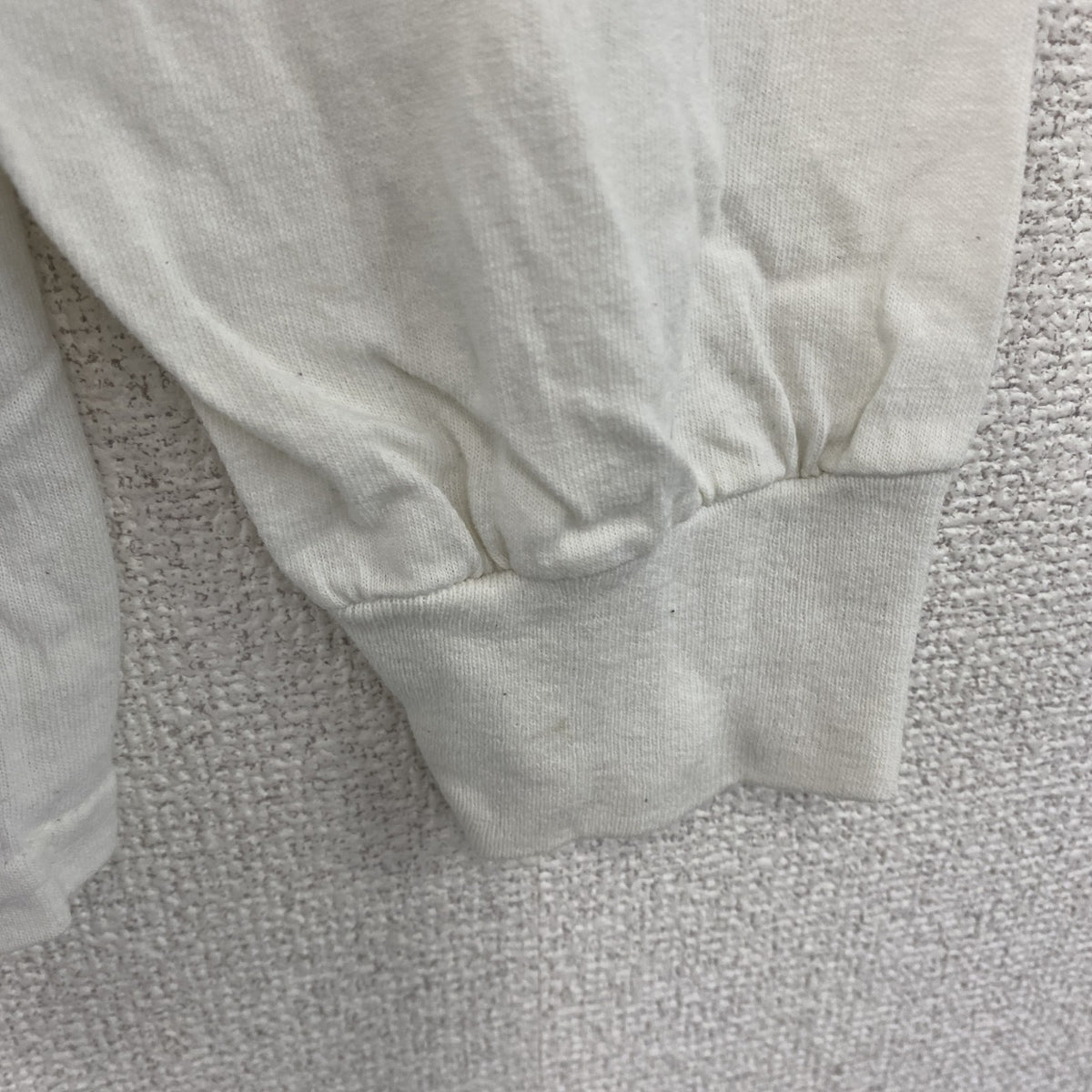 GILDAN　ギルダン　Marlboro　マールボロ　長袖Tシャツ/ロンT　デカロゴ　白　ホワイト　Lサイズ　古着
