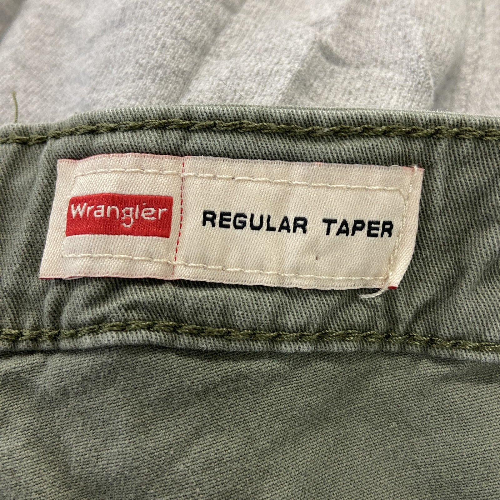 Wrangler　ラングラー　Regular Taper　カーゴパンツ　ジップフライ　カーキ　W30サイズ　古着