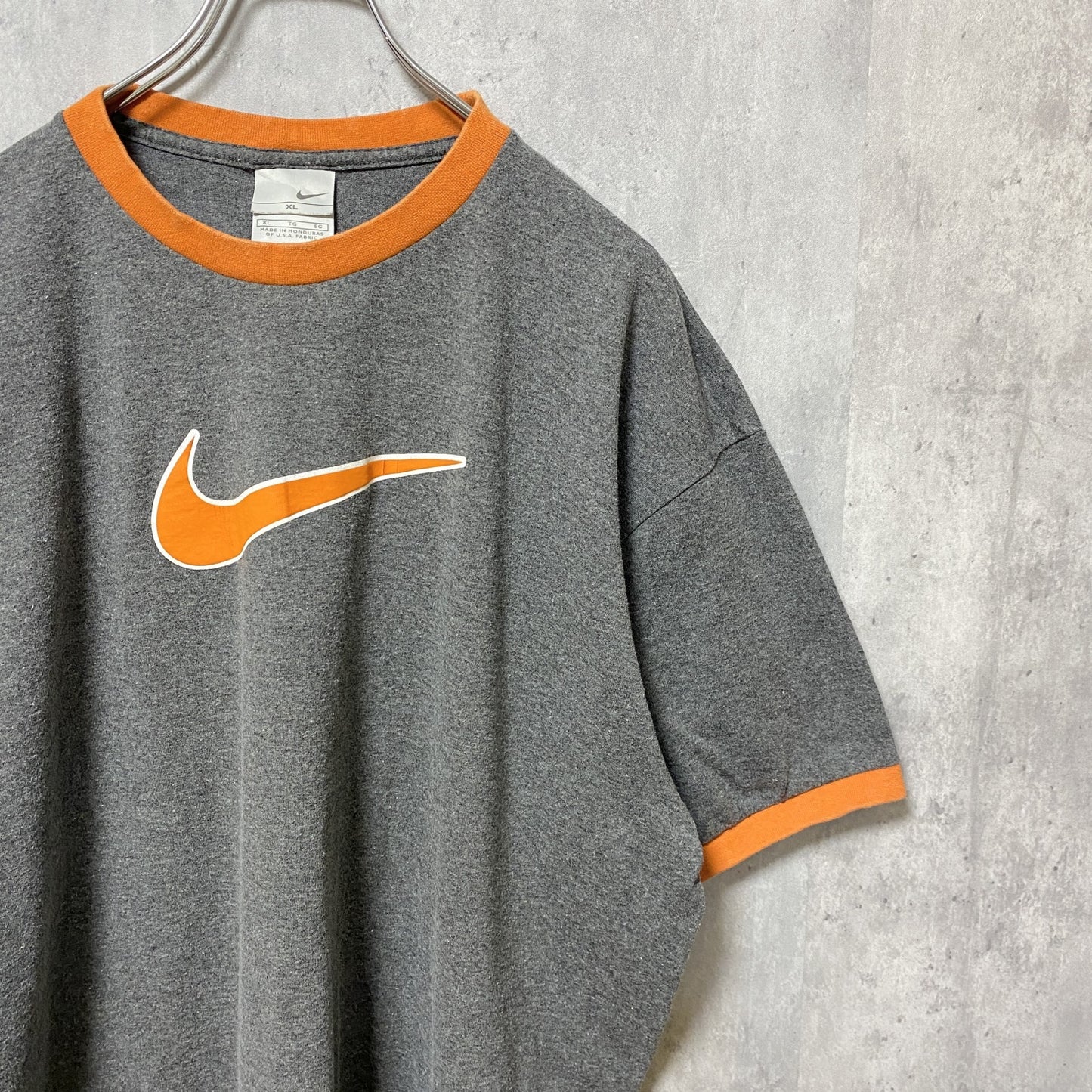 古着 used　NIKE　ナイキ　半袖リンガープリントTシャツ　グレー　オレンジ　春夏服　レトロ　ビッグシルエット　XLサイズ