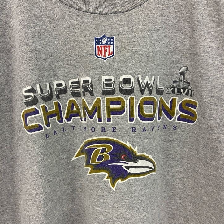 半袖プリントTシャツ　NFL　スーパーボウル　ボルティモアレイブンズ　灰色　グレー　クルーネック　２XLサイズ　古着